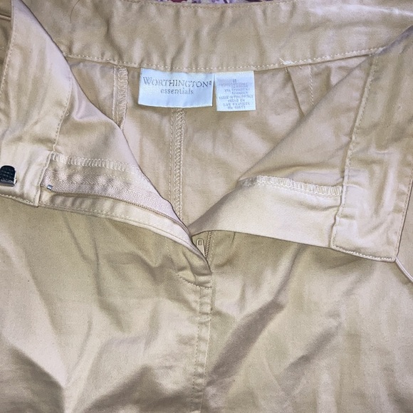 Tan skirt size8. Was given to me. I’ve never worn it. - Picture 5 of 5